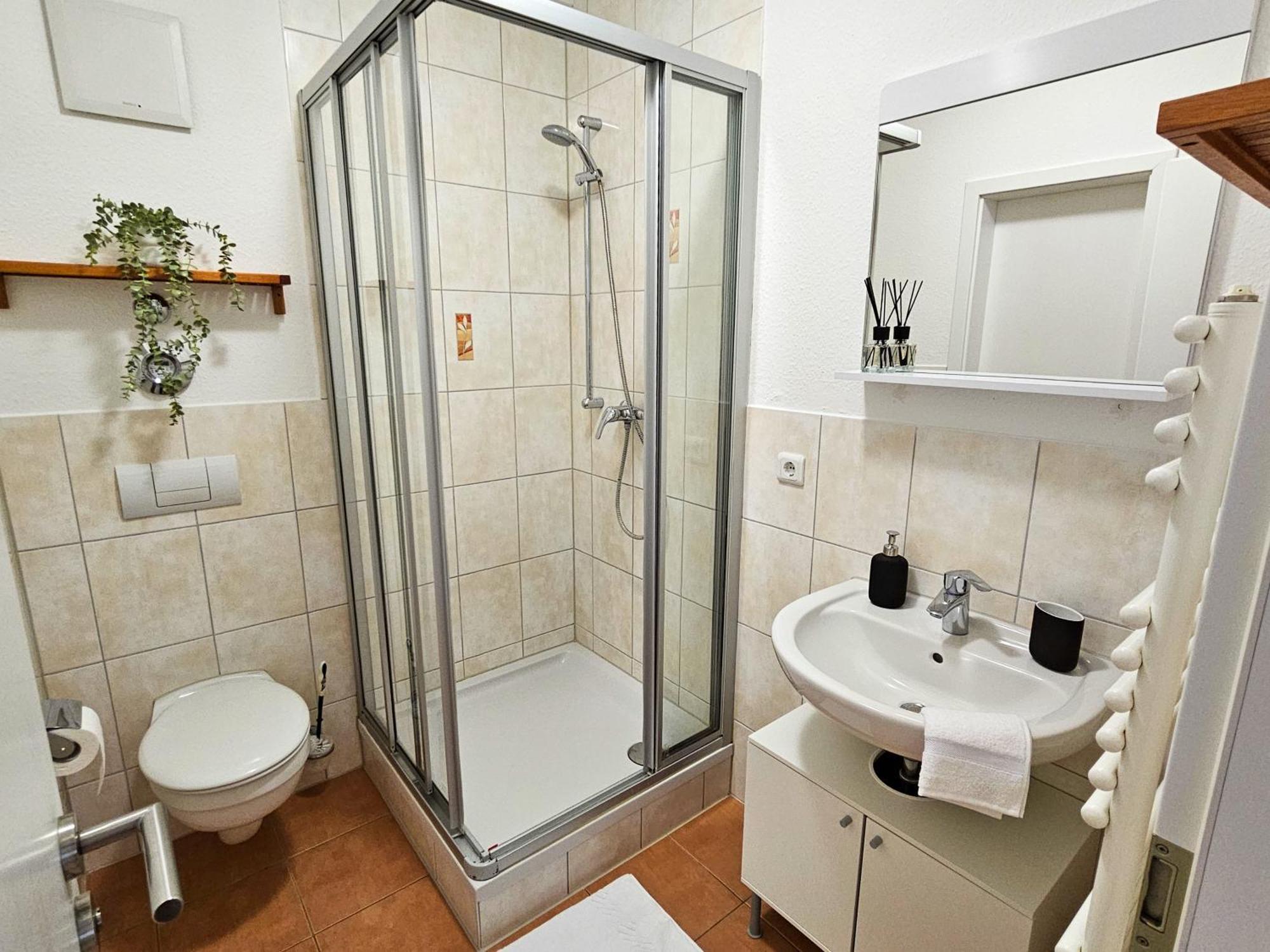 Micasa Rooms - Altstadt Zentral - Zwischen Anger Und Kraemerbruecke - Wlan - Familienfreundlich Erfurt Extérieur photo